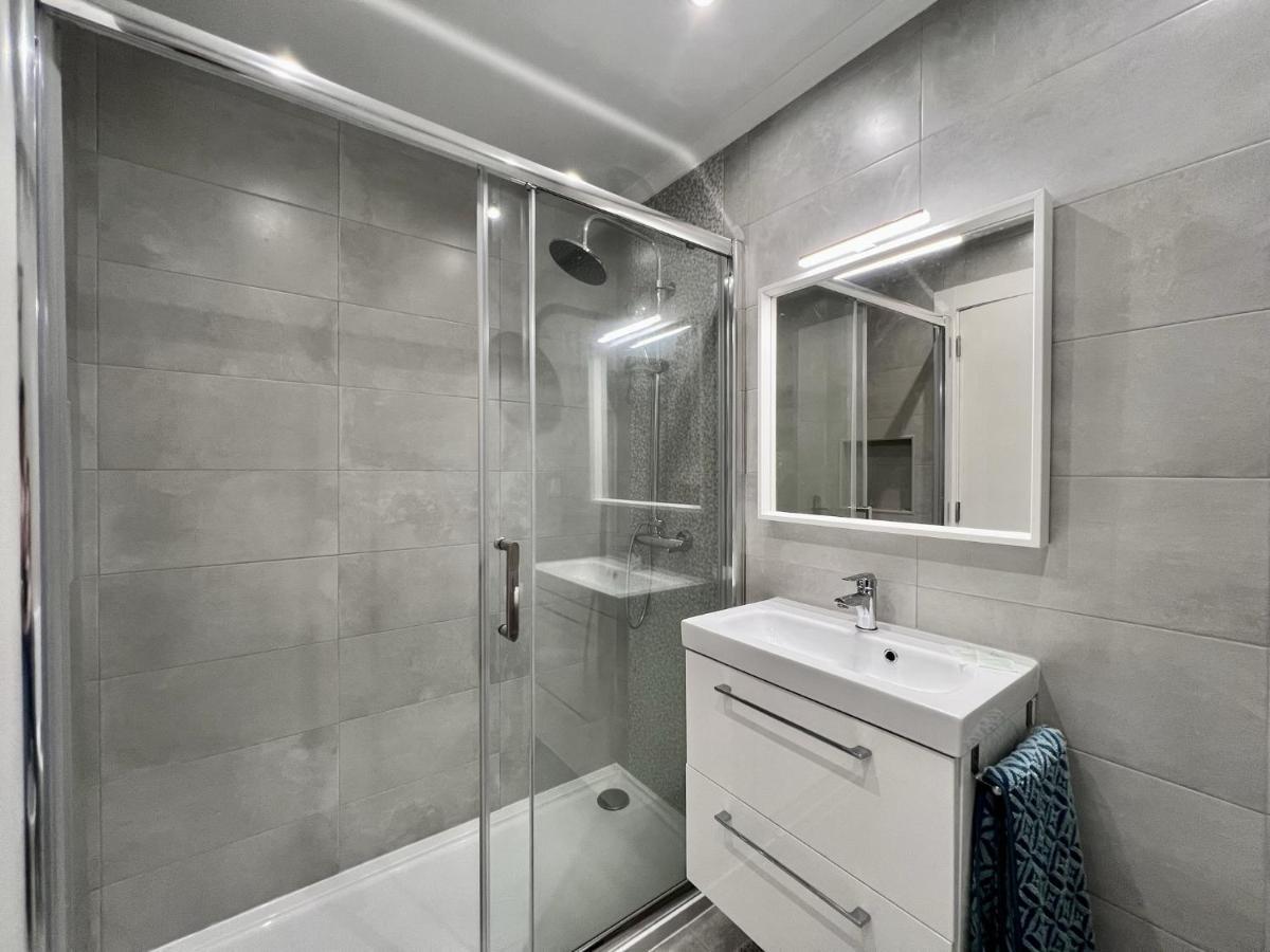 Armacao De Pera Brightness 2 With Pool By Homing Apartment ภายนอก รูปภาพ