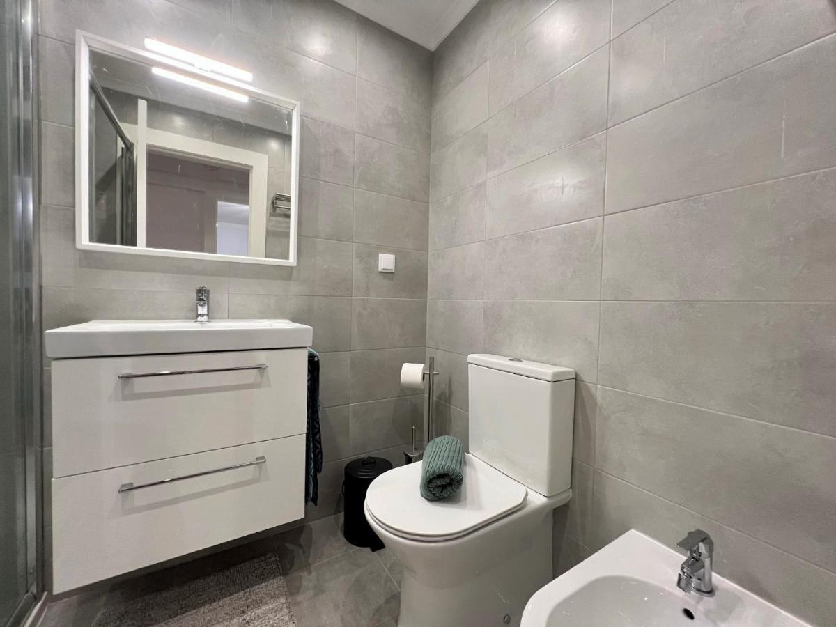 Armacao De Pera Brightness 2 With Pool By Homing Apartment ภายนอก รูปภาพ